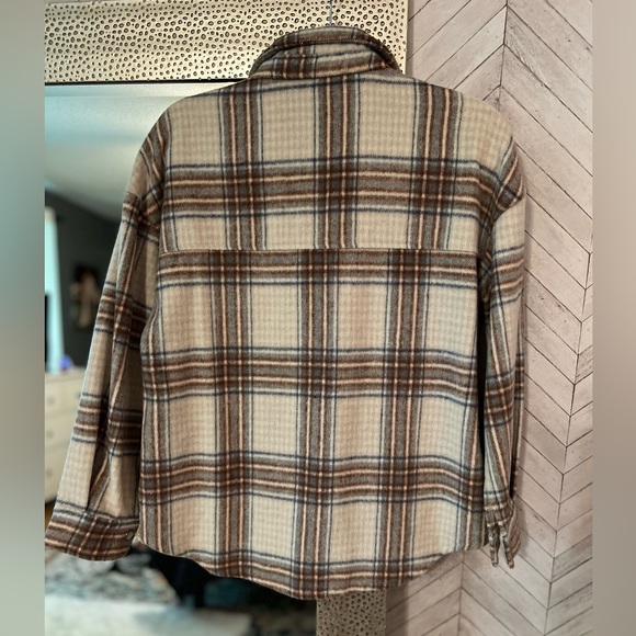 Women’s Plaid Half Zip Up Collared Fall Sweater Shacket - Picture 8 of 8